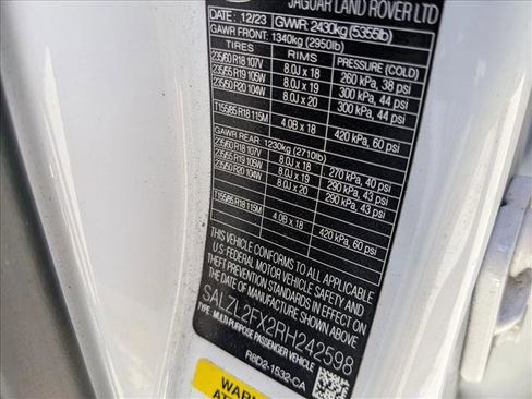 Used 2024 Land Rover Range Rover Evoque Dynamic SE image 20