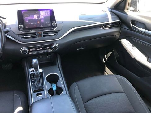 Used 2019 Nissan Altima 2.5 SV AWD/4WD image 9