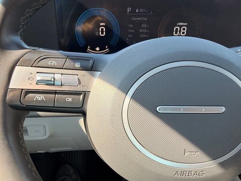 Used 2024 Hyundai Kona SEL FWD image 20