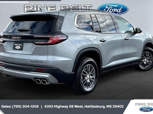 Used 2025 GMC Acadia Elevation image 11