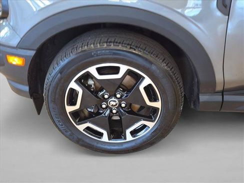 Certified 2024 Ford Bronco Sport Outer Banks w/ Tech Package AWD/4WD image 26