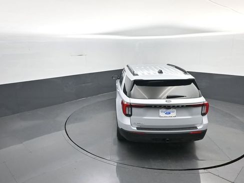 New 2026 Ford Explorer Active image 28