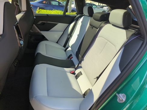 Used 2025 BMW M5 Touring w/ M Driver's Package image 31