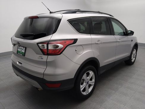 Used 2017 Ford Escape SE w/ SE Leather Comfort Package AWD/4WD image 9
