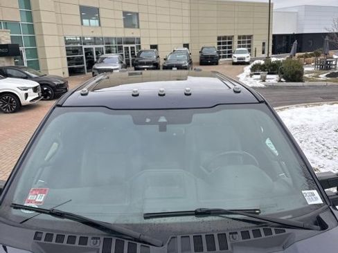 Used 2022 Ford F250 Lariat w/ Tremor Off-Road Package image 8