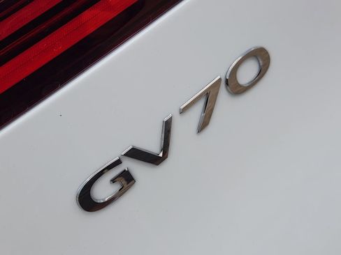 New 2026 Genesis GV70 2.5T AWD/4WD image 9
