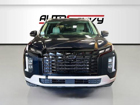 Used 2023 Hyundai Palisade Limited AWD/4WD image 2