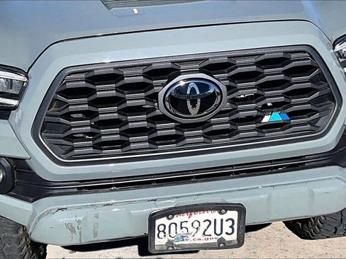 Used 2023 Toyota Tacoma TRD Off-Road image 30