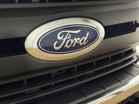 Used 2019 Ford F550 2WD Regular Cab Super Duty image 33