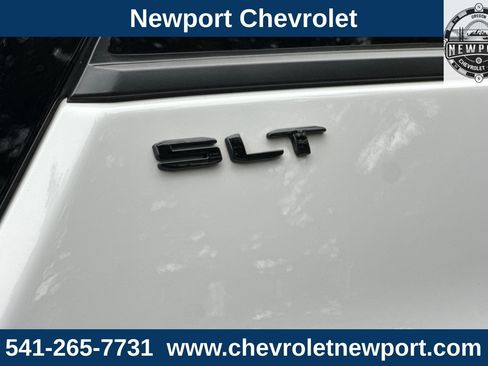 Used 2023 GMC Terrain SLT w/ Tech Package image 27