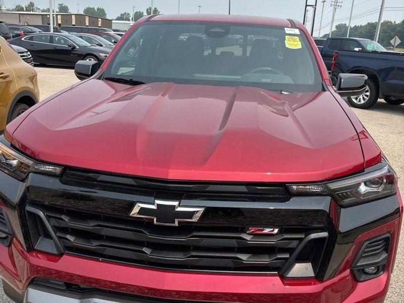 Certified 2024 Chevrolet Colorado Z71 w/ Advanced Trailering Package image 1