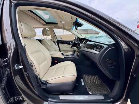 Used 2016 Hyundai Equus Signature image 56