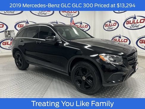 Used 2019 Mercedes-Benz GLC 300 image 1