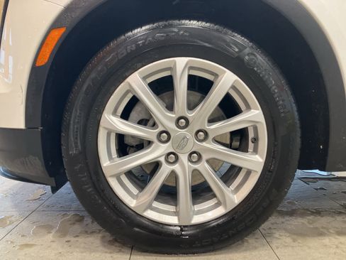 Used 2023 Cadillac XT4 Luxury image 9