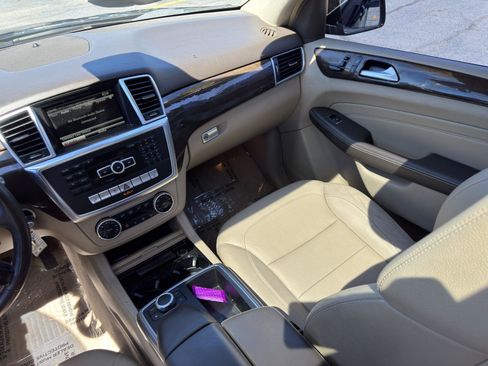 Used 2015 Mercedes-Benz ML 350 2WD w/ Premium 1 Package image 27