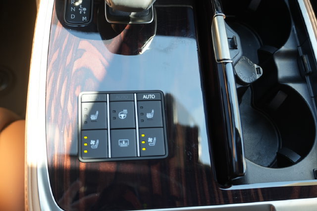 Used 2024 Lexus LS 500 w/ Interior Upgrade Package RWD image 42