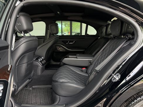 Used 2024 Mercedes-Benz S 580 4MATIC Sedan image 25