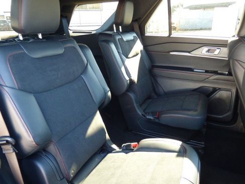 New 2026 Ford Explorer ST image 18