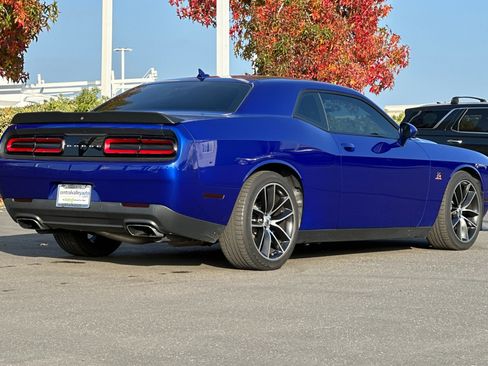 Used 2018 Dodge Challenger R/T Scat Pack w/ Leather Interior Group image 4
