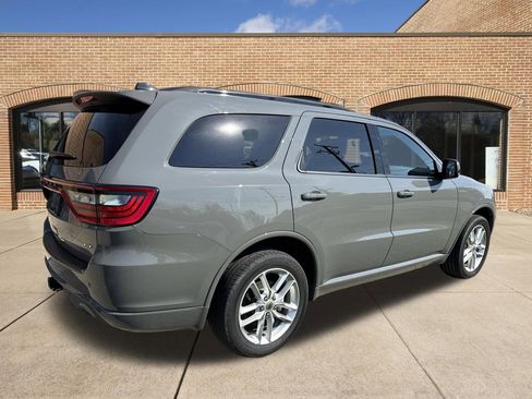 Used 2024 Dodge Durango GT AWD/4WD image 3