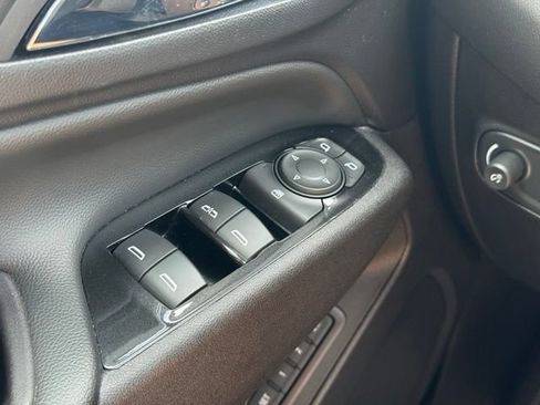 Certified 2022 Chevrolet Equinox Premier AWD/4WD image 35