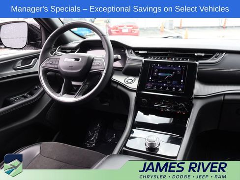 Used 2024 Jeep Grand Cherokee L Laredo AWD/4WD image 14