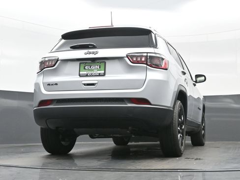 New 2026 Jeep Compass Latitude AWD/4WD image 17
