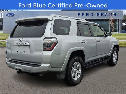 Used 2017 Toyota 4Runner SR5 image 8
