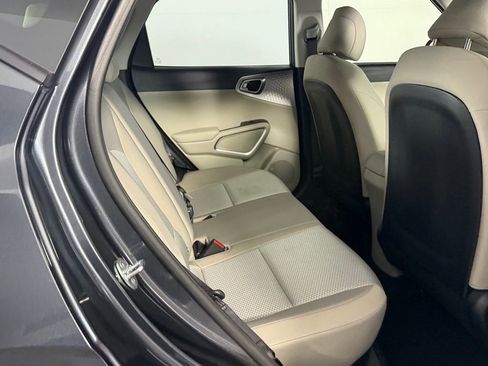 Used 2025 Kia Soul LX image 29