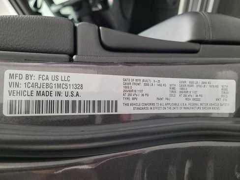 Used 2021 Jeep Grand Cherokee Limited image 33