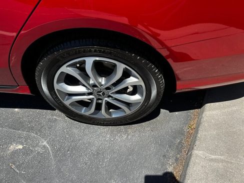 Used 2018 Mercedes-Benz C 300 4MATIC Sedan image 13