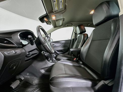 Used 2018 Buick Encore FWD image 13