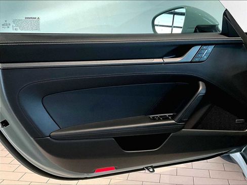 Used 2025 Porsche 911 Carrera image 26