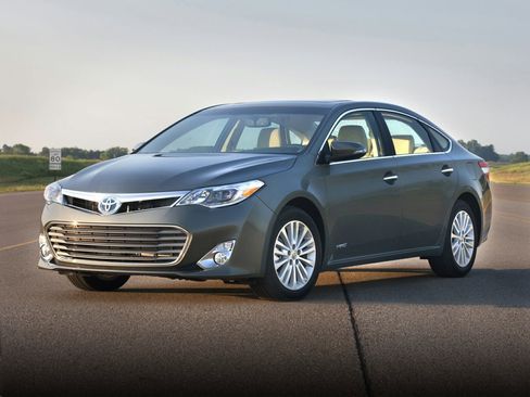 Used 2015 Toyota Avalon Limited image 1