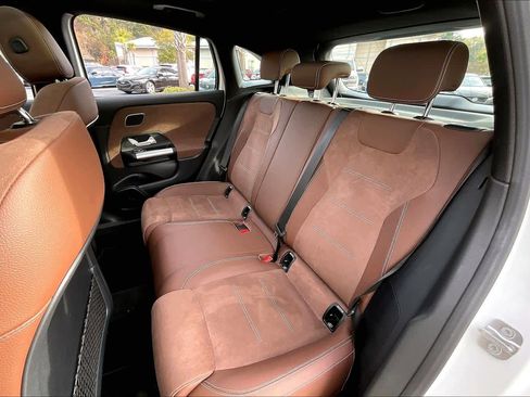 Certified 2025 Mercedes-Benz GLA 35 AMG 4MATIC image 20