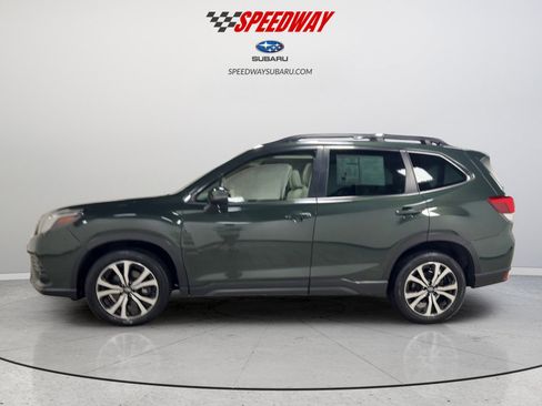 Used 2023 Subaru Forester Limited image 5