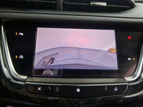 Used 2020 Cadillac XT6 Premium Luxury image 21