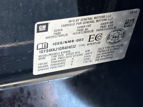 Used 2016 Cadillac Escalade ESV Platinum AWD/4WD image 33