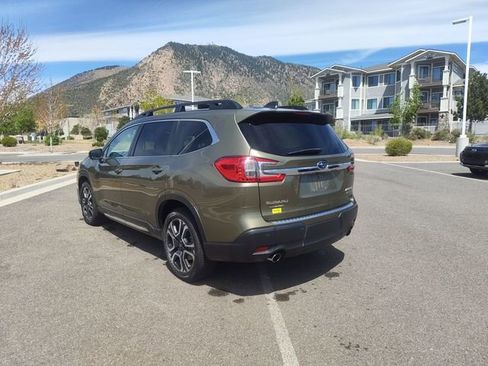 Used 2023 Subaru Ascent Limited w/ Technology Package AWD/4WD image 5