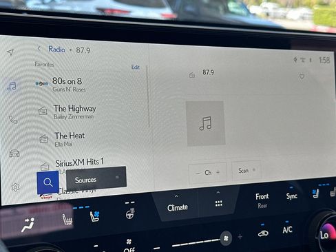 New 2026 Lexus TX 500h AWD image 19