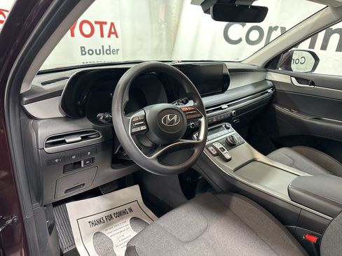 Used 2024 Hyundai Palisade SE image 23
