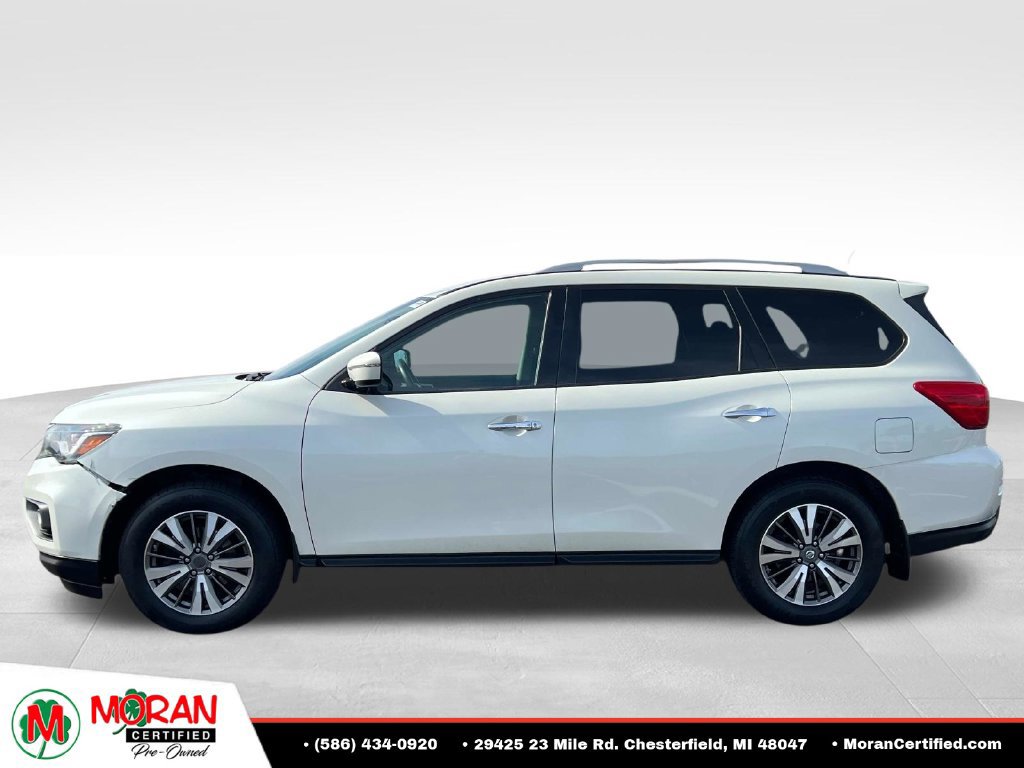 Used 2017 Nissan Pathfinder SV w/ Trailer Tow Package AWD/4WD image 2