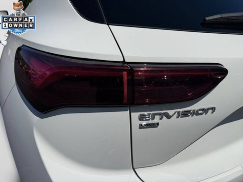 Used 2024 Buick Envision Preferred AWD/4WD image 19