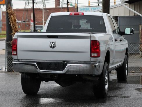 Used 2015 RAM 2500 Tradesman w/ Chrome Appearance Group image 8