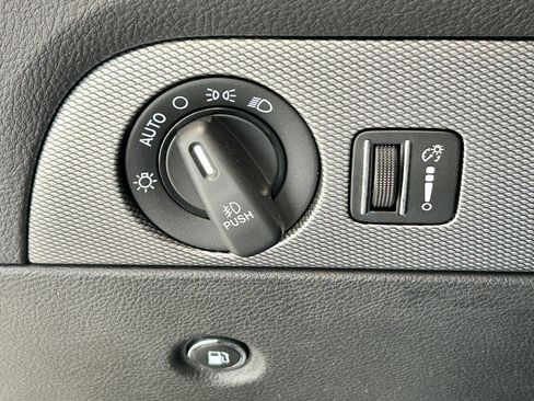 Used 2019 Dodge Durango GT AWD/4WD image 25