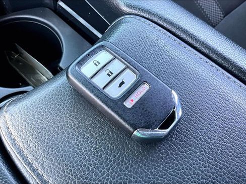 Used 2021 Honda Civic Sport image 32