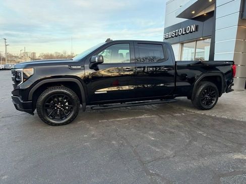 Used 2025 GMC Sierra 1500 Elevation w/ Elevation Premium Package image 8