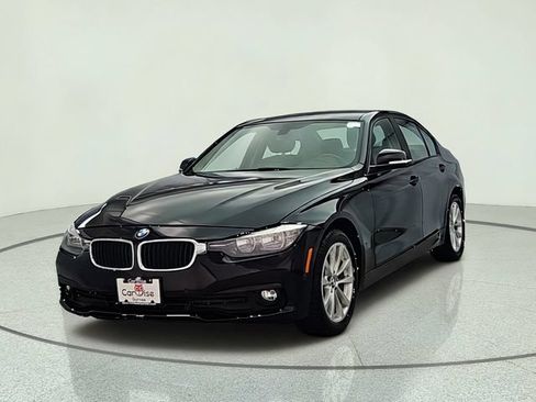 Used 2017 BMW 320i xDrive Sedan AWD/4WD image 2