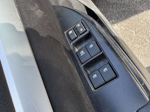 Used 2013 Subaru Outback 2.5i Premium w/ All-Weather Pkg image 7