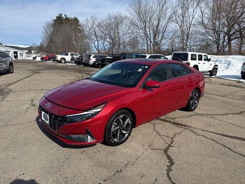 Used 2023 Hyundai Elantra Limited w/ Cargo Package FWD image 1